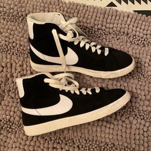 Nike blazers youth size 7